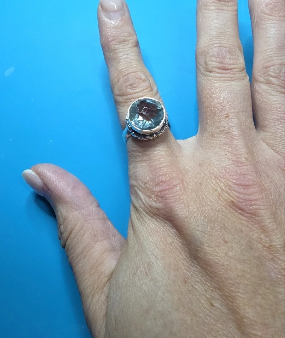 Vintage Aquamarine—bezel-set in an ornate sterling silver band. - Picture 5 of 8